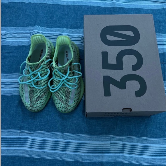 Yeezy Boost 350 V2 ‘Yeezreel’ (non-reflective) with original box - Picture 1 of 4